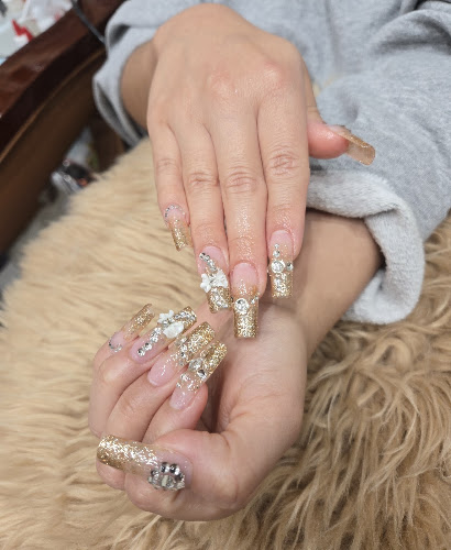 Lotus Nails and Spa