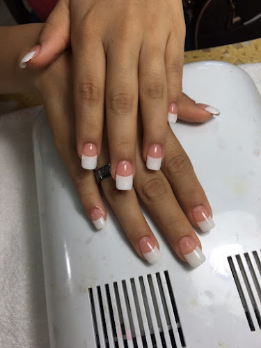 Lovely Nails & Waxing, nail salon in Whittier, California