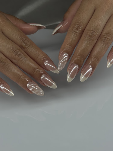 Lucid Nailz