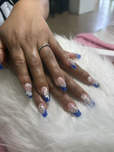 LULU NAILS
