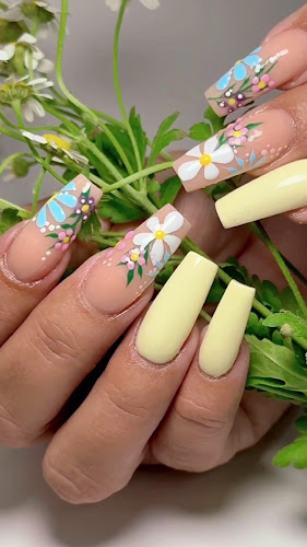 Luv Nails & Spa