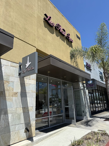 Lux Nail Spa