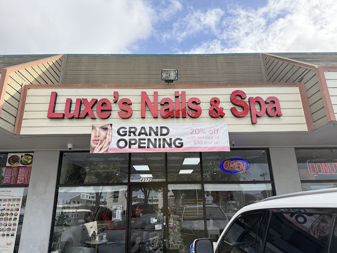 Luxe's Nails & Spa