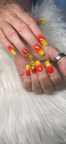 Luxi Nails