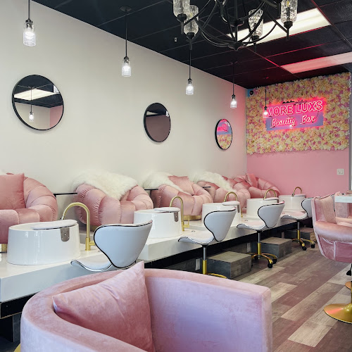 Luxs Beauty Bar LA