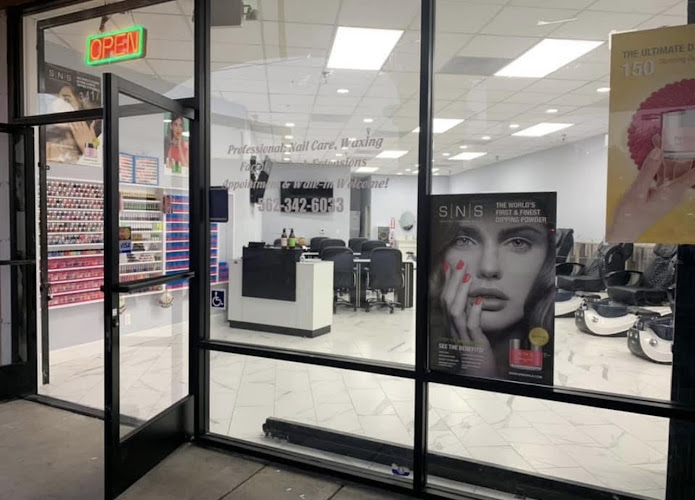 Luxury Nails and Spa