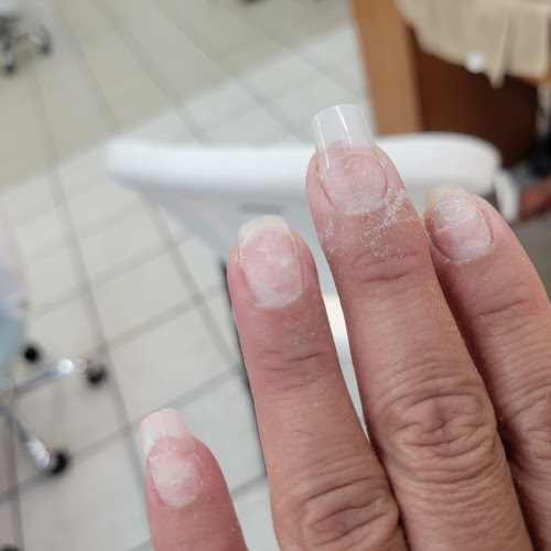 Luxury Nails, nail salon in National City, California
