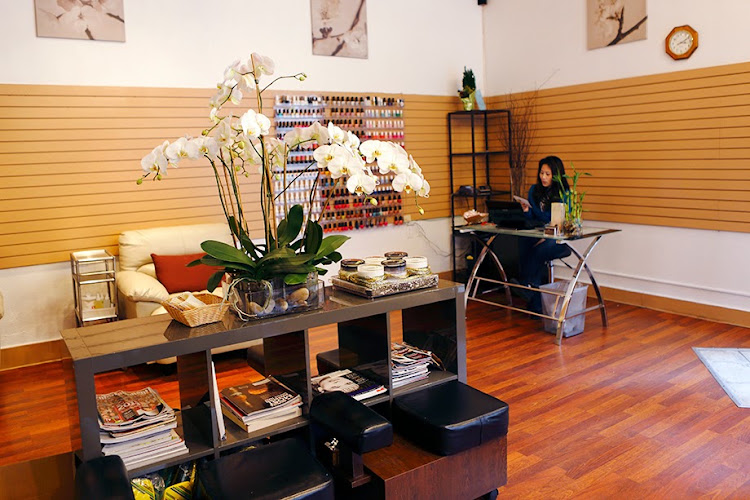 LV Nail Spa