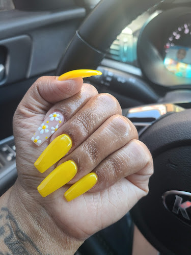 Lv Nails