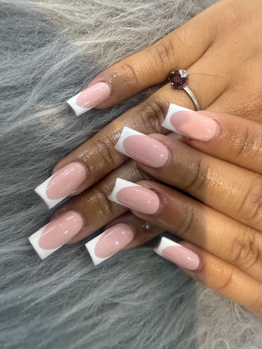 M B Nails Salon