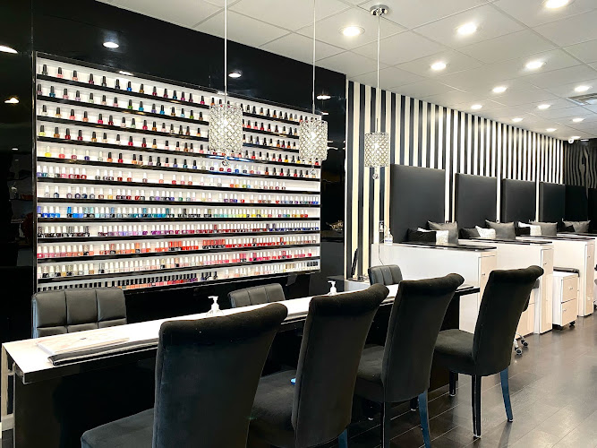 M Nail Bar, nail salon in Villa Park, California