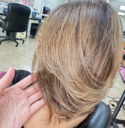Maggie's Beauty Max, nail salon in Milpitas, California