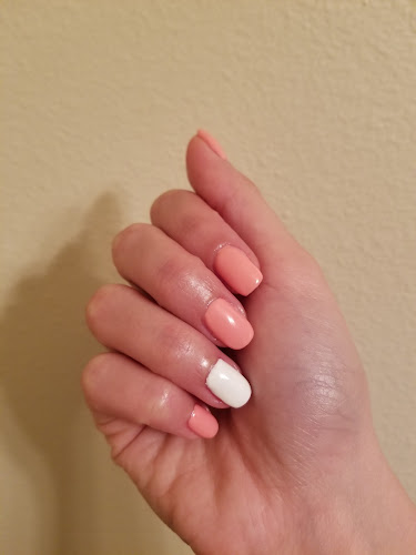 Majestic Nails & Spa