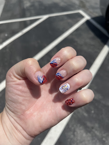 Mani-Cute Nail Spa, nail salon in San Mateo, California