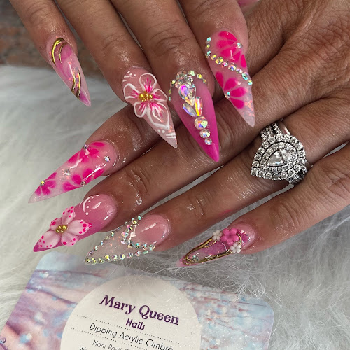 Mary Queen Nails