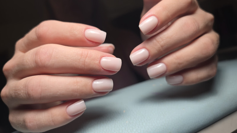 Meri Nails