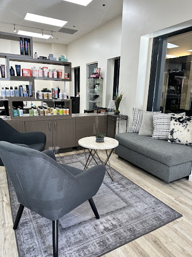 Meridian Salon