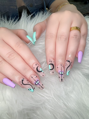 MILLIONS HAIR-NAILS-LASHES