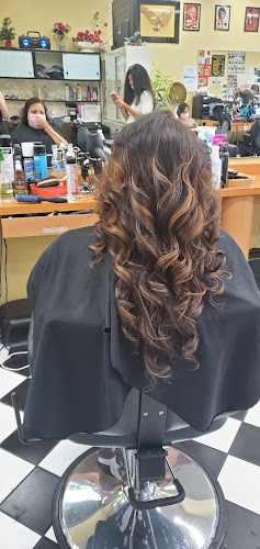 Mimi’s Hair and Nails