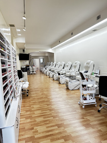 Miore Nails & Spa