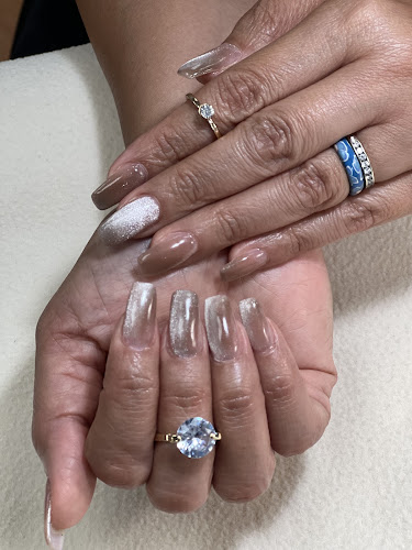 Modern Hair & Nails