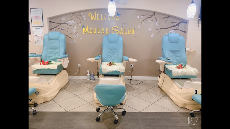 Modern Luxury Salon, nail salon in Santa Ana, California