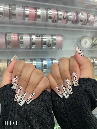 Modern Nails and Spa