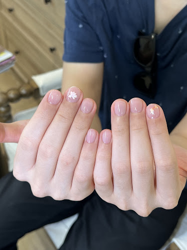 Momo Nails, nail salon in Arcadia, California