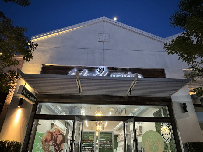 Nail Garden Topanga Village, nail salon in Woodland Hills, California