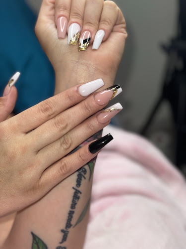 Nail Impressions
