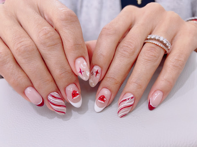 Nail Island