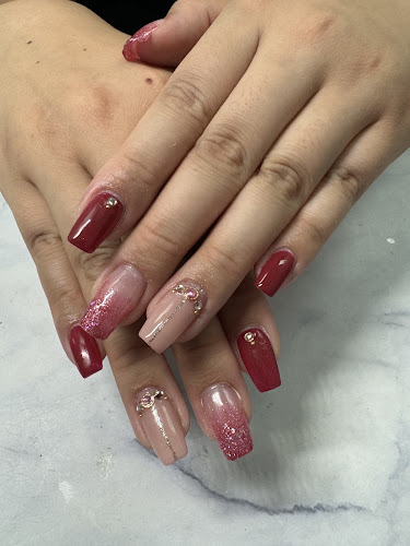 Nail Salon Aqua