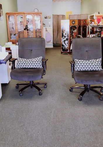 Nail Studio, nail salon in Van Nuys, California