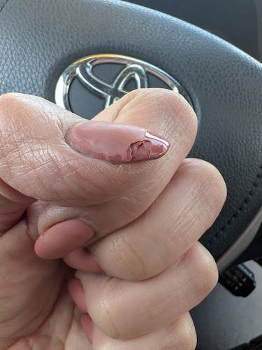 Nails Advantage, nail salon in Rocklin, California
