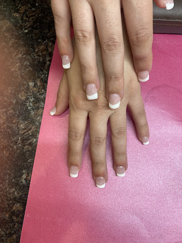 Nails By Kim Chau
