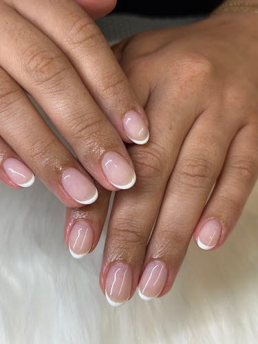 Nails by Nana