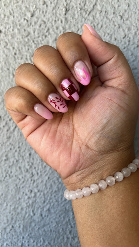 Nails By Ness, nail salon in Encino, California