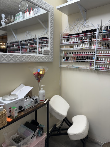Nails by Uilma
