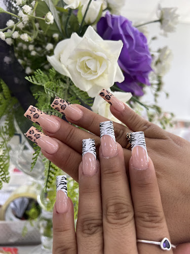 Nails On Nails & Spa