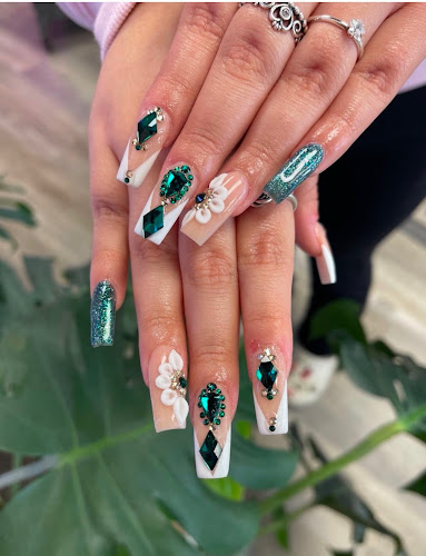 Nails Touch