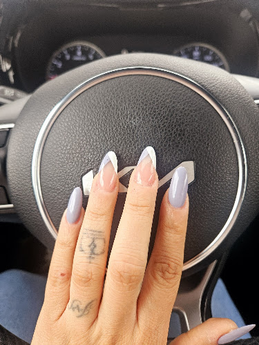 Nana Nails