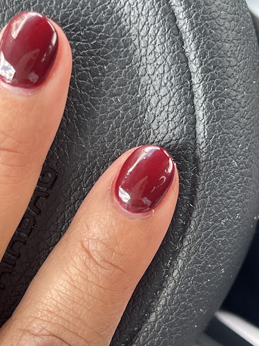 Natural Nails & Spa
