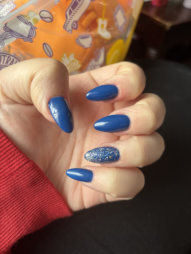 Natural Nails Salon