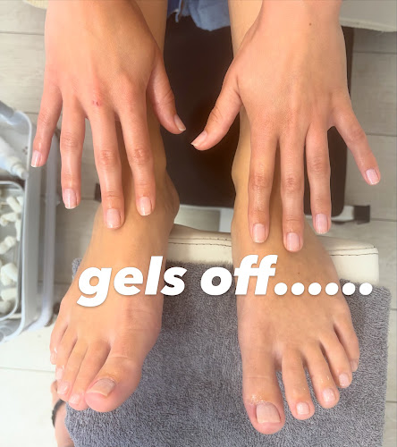 Nautual Nails by Rene’e