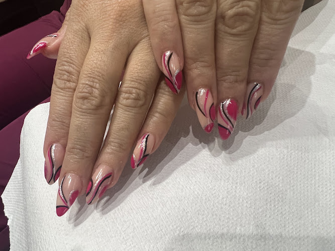 Nina's Nails