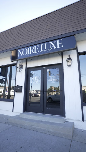 Noire Luxe LA, nail salon in Lomita, California