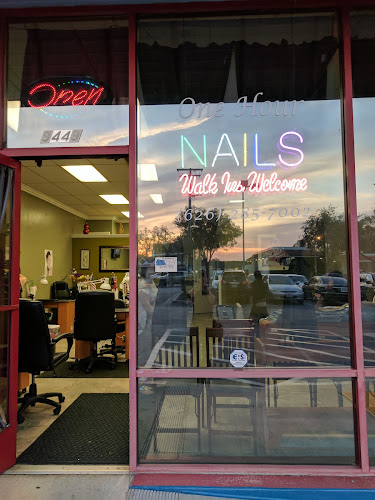 One Hour Nails
