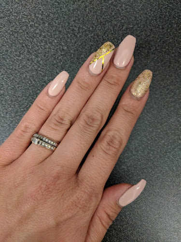 Ooh La La Nails