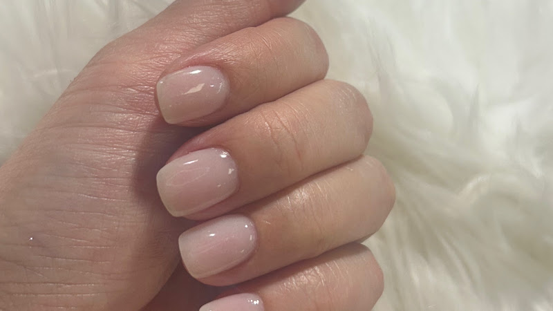 Organic Beauty Nails, nail salon in Encino, California