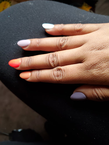 P I Nail Spa